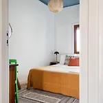 Trendy And Modern 3br Family