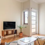 Trendy And Modern 3br Family Apartment