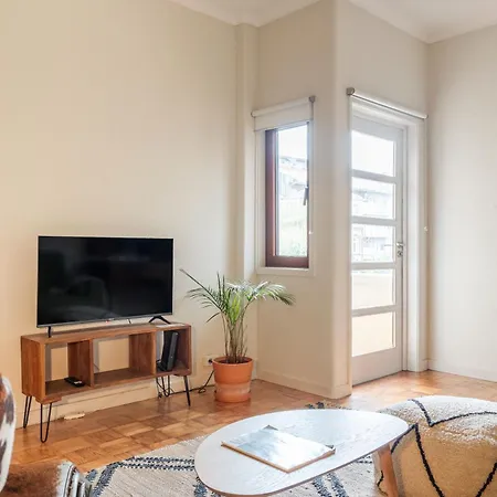 Trendy And Modern 3br Family Appartement