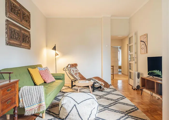 Trendy And Modern 3br Family פורטו