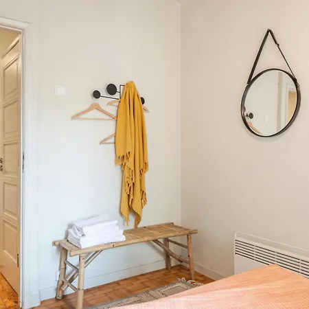 Trendy And Modern 3br Family Daire Porto