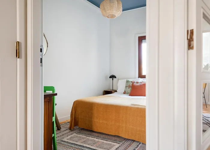 Trendy And Modern 3br Family