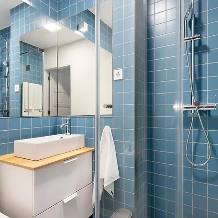 Trendy And Modern 3br Family